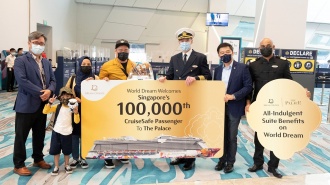 Dream Cruises поздравила своего 100-тысячного пассажира